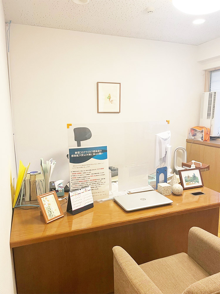 四日市駅前こころのクリニック